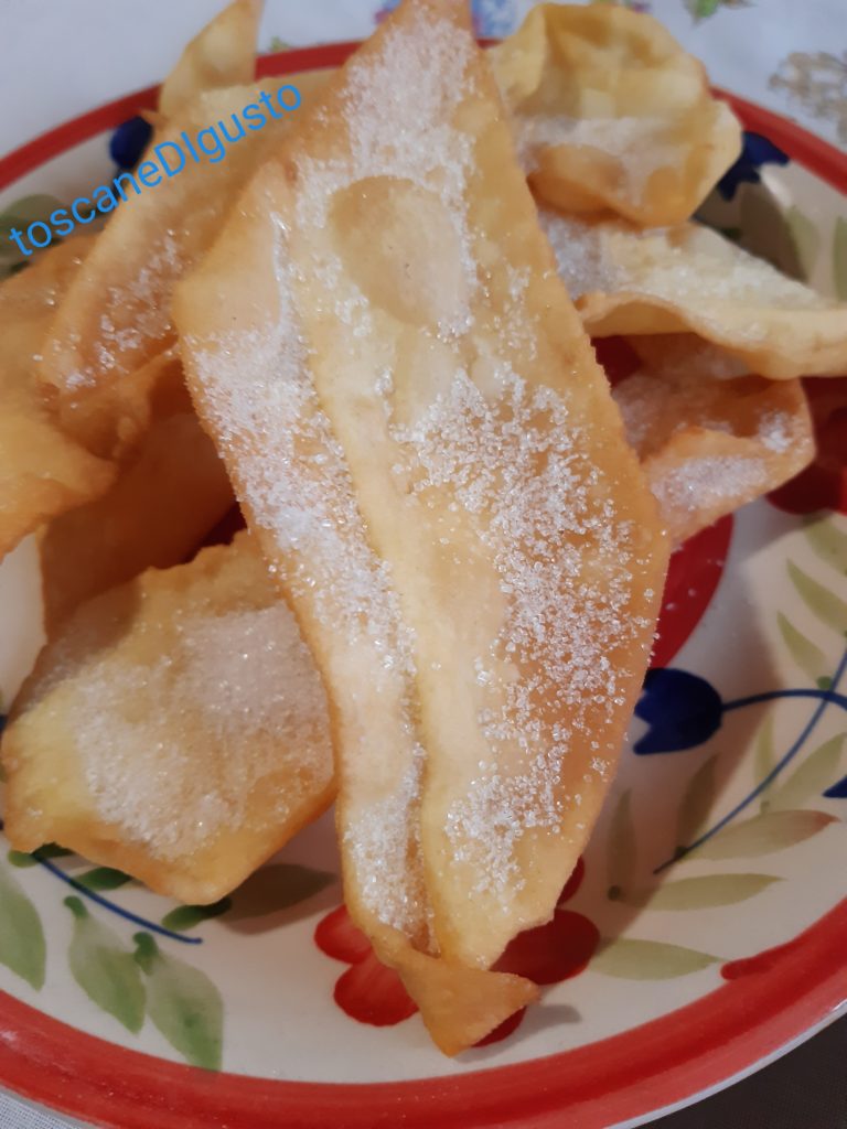 Carnival biscuits with white vinegar - Toscane DI Gusto